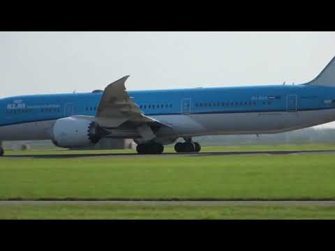 KLM B787 Takeoff Schiphol