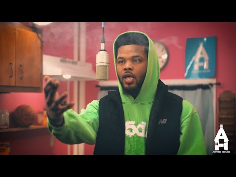 Hozay Bandz "Trap or Die" (Official Performance) | Auntie House