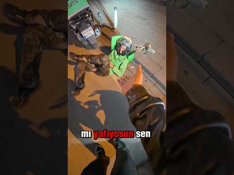 daha önce hiç böyle dinlenen görmüş müydünüz 🤣🏍️ #tracer7