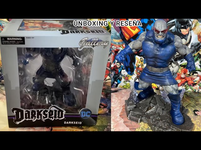 Vídeo relacionado con DC Comics - Figura de acción de Superman vs. Darkseid, Paquete de 2 Unidades con 6 Accesorios misteriosos, Adventure 2