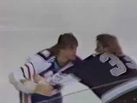 Marty McSorley vs Louie Debrusk Dec 18, 1992