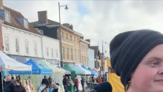 ENGLISH BUSKER SINGS YOUR SONGS!