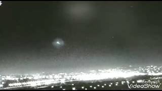 OVNI acompanha avião no aeroporto do Galeão