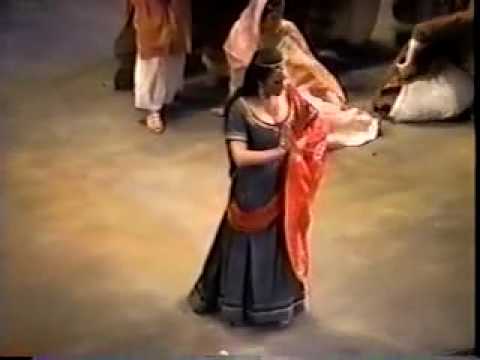 Elizabeth Futral sings the Bell Song from Lakme