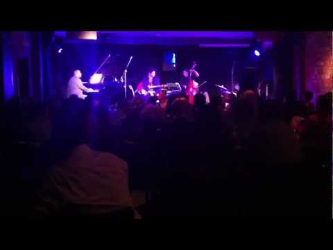 "Sometimes I do not" @ Yoav Cohen and Yuval Amihai (Shablul Jazz, Tel Aviv, 28.02.12)