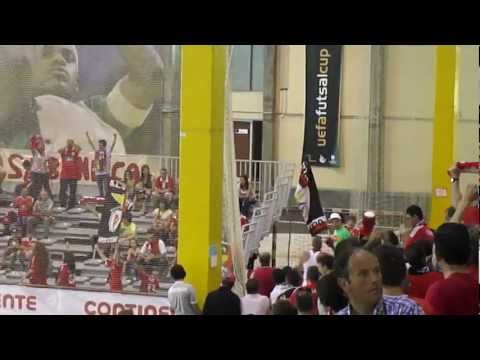 Chegada da Claque Benfiquista - Final Taça de Portugal Hoquei em Patins 2011/2012