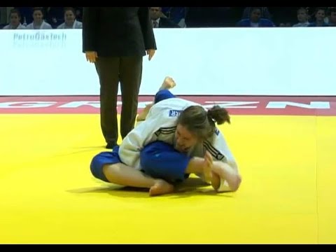 women judo sankaku 30