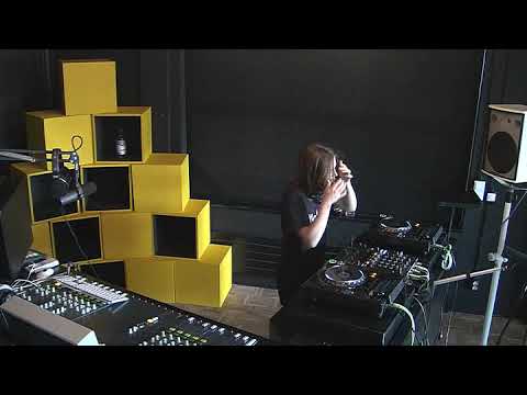 Navalon Radio with Nicky Elisabeth + Hubert Kirchner