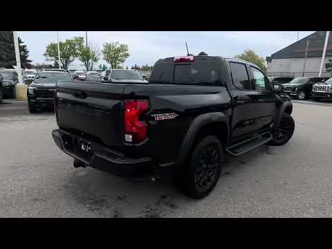 2025 Chevrolet Colorado Crew Cab Short Box 4-Wheel Drive Trail Boss in Black for sale at Boyer Pickering Chevrolet Cadillac Buick GMC Ltd. in Pickering, ON