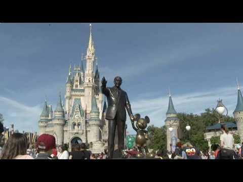 Walt Disney World recently showed the Associated Press what it takes to put their shows together. It’s a shift for a resort that hasn’t allowed many peaks behind the curtains of the fantasy it creates. (Jan. 17)