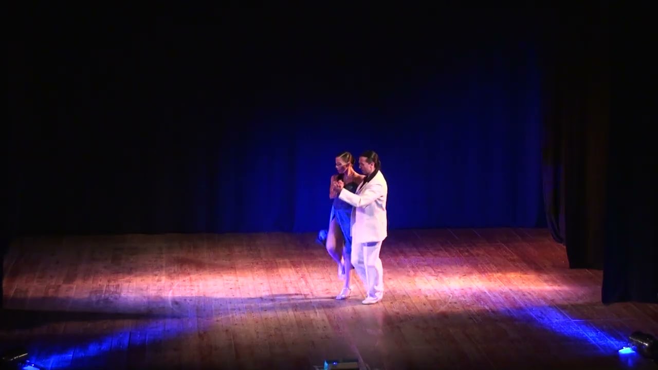 Tango Arrabal.Gustavo Rosas. Show con Gisela Natoli en Alghero.Mayo 2010.ITALY