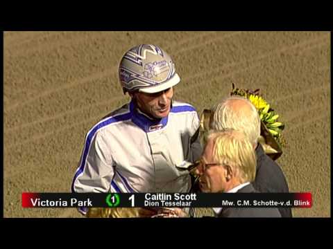 2012 Fokkers Trofee Merries C - Caitlin Scott (Dion Tesselaar) + post-race ceremony