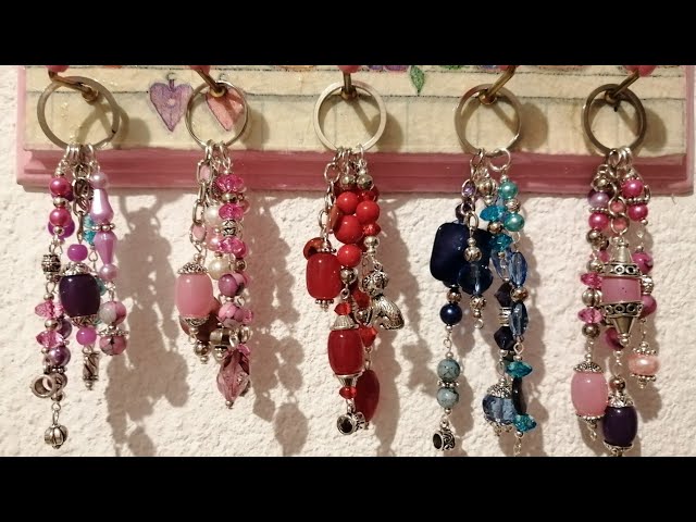 Vídeo relacionado con LQUYTA Llavero Con Cristales Naturales, Llavero, Gema Energética Curativa Amuleto de La Suerte y Protección a La Mano, para Ella Mujer Cristal Curativo