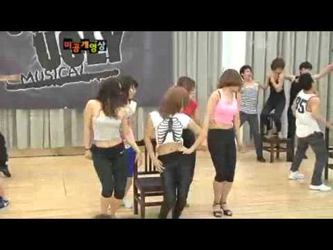110630 f(x) Luna - Coyote Ugly Musical rehearsal