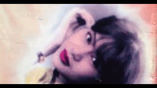 Download lagu LADY AVISHA - Dibalik Cahaya Ada Dia (Deddy Dores) (Blackboard) (1997) (CD RIP) mp3