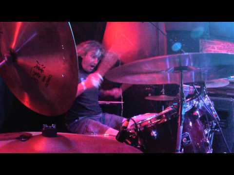 Hellbender - MATT McKILLOP Drum cam - live Loaded bar 01/10/2015