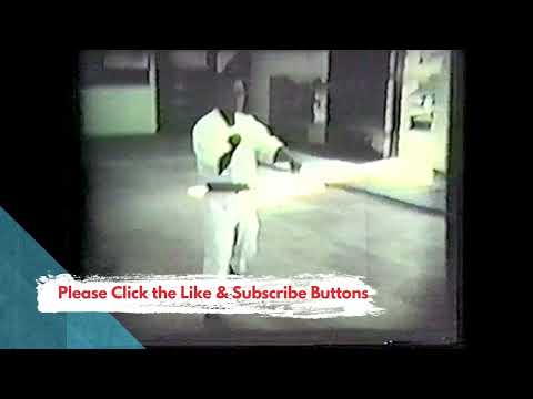 Grandmaster Tatsuo Shimabuku "Sanchin Kata"