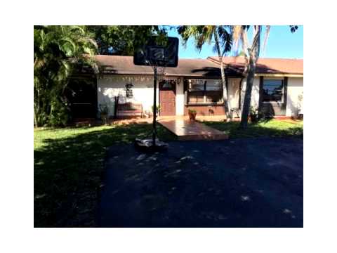 4312 SW 136th Pl # 0,Miami,FL 33175 Townhouse For Sale