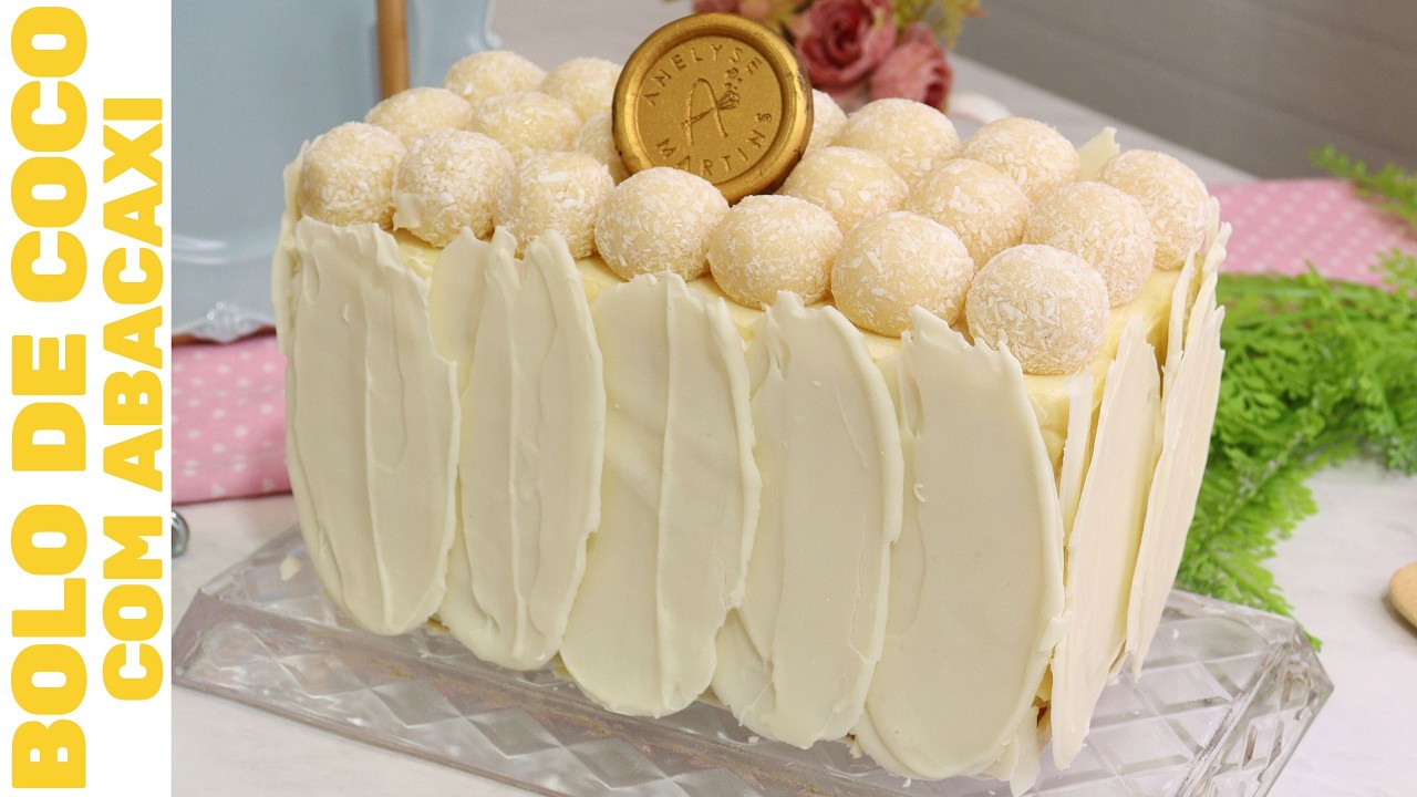 O BOLO BRANCO MAIS PEDIDO NAS CONFEITARIAS: COCO COM ABACAXI | Com Briganache de Chocolate Branco