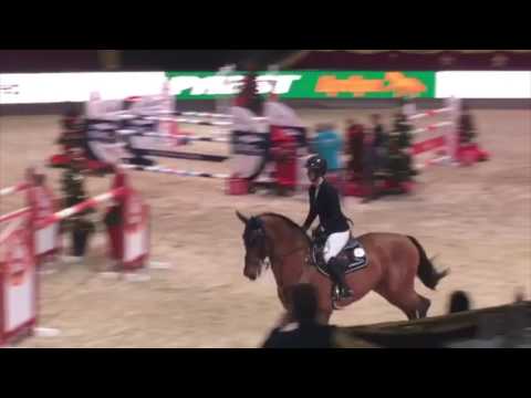 Hengststation Maas J. Hell - Jennifer Fogh Pedersen mit Canstakko