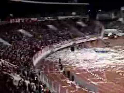 SLAVIAFOREVER.CZ  - Fanoušci při zápase Slavia-Ajax 30.8.07