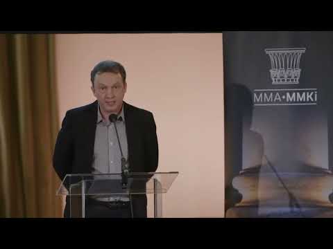 Árendás Péter: Múltbéli mesterek jelenkori követői – A falusi vonószenekari hagyomány továbbélése