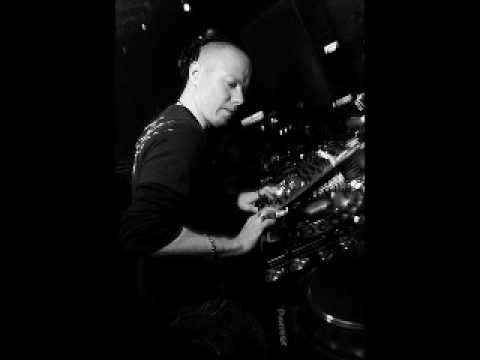 Help me with this track name plz Elektro (Thomas Penton Set)