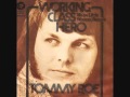 Working class hero / Tommy Roe.