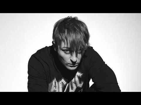 Radzias  feat. Seni - Samotność Zabiła Więcej Ludzi niż Dragi (prod.Majeran) OFFICIAL VIDEO