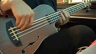 Video thumbnail for Kala U-Bass Journeyman with Aquila Thundergut Strings by Spwfcm
