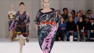 Dries Van Noten Hadirkan Koleksi Spring/Summer 2027 di Paris Fashion Week