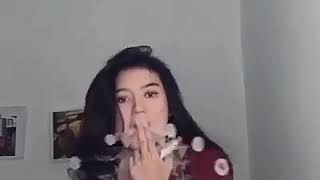 Download lagu Cewek cantik skil vape,, kereenn.. mp3