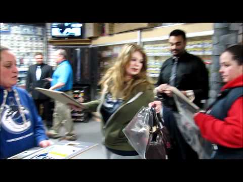 Aaron Rome & Andrew Alberts Sign at Pastime Langley.wmv