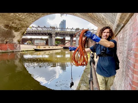 What’s hidden in the Canals of Manchester UK (Magnet Fishing)