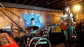 Braids - Glass Deers - Live at Sonic Boom Records