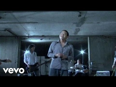 Flure - อะไร (Official Music Video)