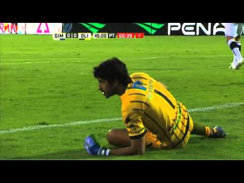 Bou no pudo con Champagne. Gimnasia 0 - Olimpo 0. Fecha 4. Primera División 2016.