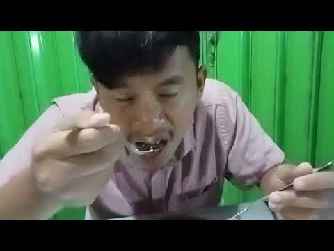 MAKAN NASI GORENG BARENG KELUARGA