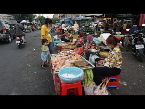 Walk Around Street Market @Phsa Olympic - Evening Street Vegetables Market Scene in Town