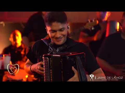 El hombre de mama // duelo entre Daniel Maestre y Yerson Robles en el cumpleaños de Juan Lamadrid