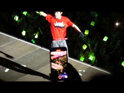 230122 Love me now — NCT 127 in Chile