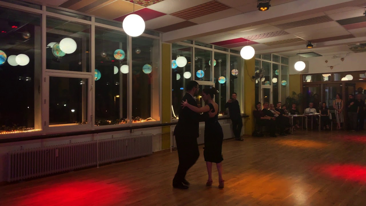 Video thumbnail for Sinem and Erdi Arslan - La Bruja - 2/3