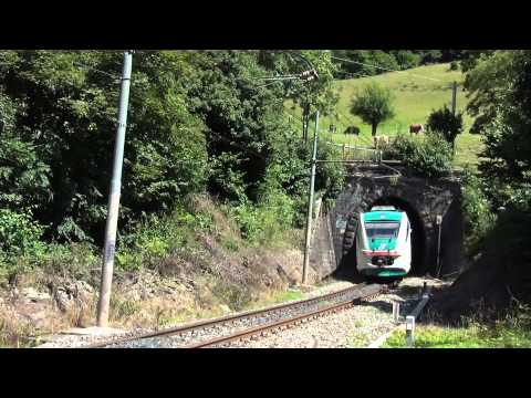 MINUETTO ME. 047 ESCE DALLA GALLERIA " MEZZAVIA " - 16 - 8 - 2014.