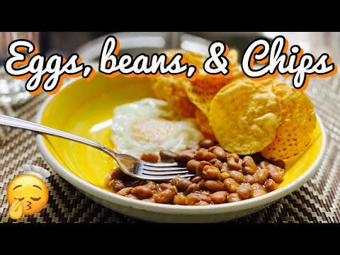 EGGS, BEANS & CHIPS // Hearty & Delicious Nicaraguan Breakfast is Served