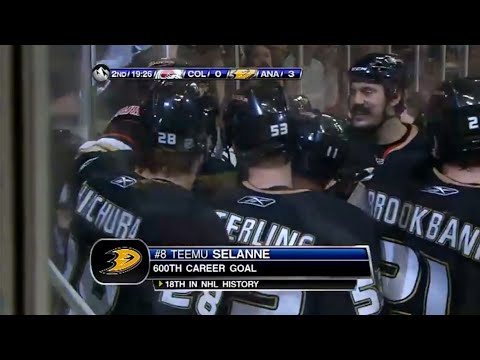 Teemu Selänne scores goal number 600 of his NHL career | March 21, 2010 | Ducks vs. Avalanche