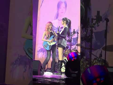 260516 유스웨이브 QWER-D-Day 히나 직캠