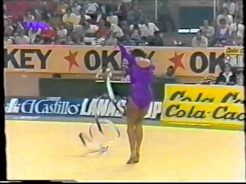 Daniela BOSANSKA (TCH) ribbon - 1984 Valladolid international AA