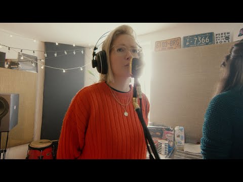 Daithi - Submarines (feat. Ailbhe Reddy) (Live session)