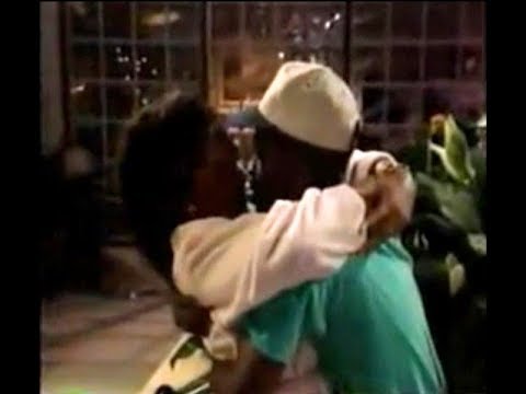 A Different World: 6x02 - Dwayne and Whitley find each other during the riots