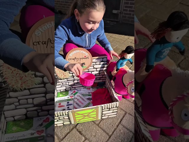Vídeo relacionado con FMCC Divertidos regalos de caballos para niñas y mujeres, llavero Just a Girl Who Loves Horses